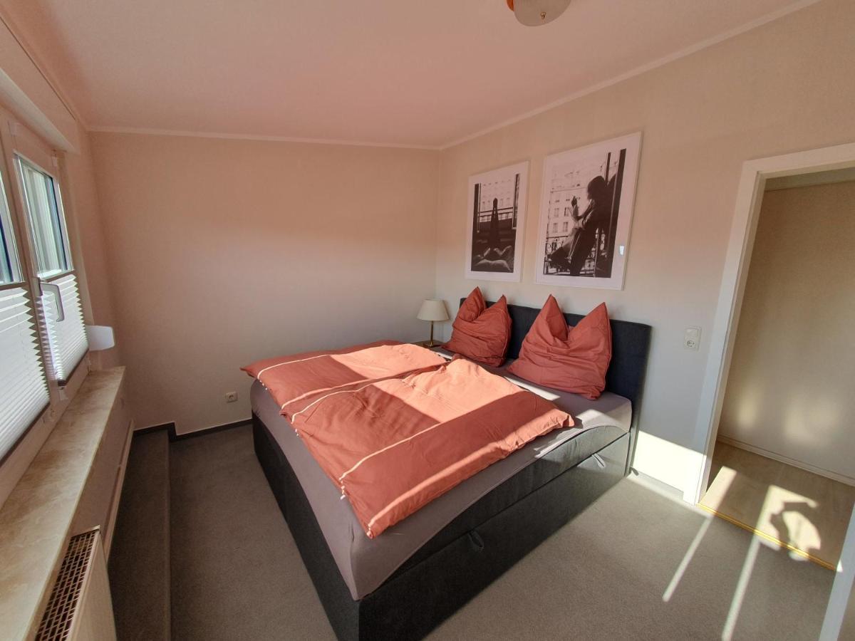 Neumuhler Hof: Spacious Family With Multiple Bathrooms And Free Parking *