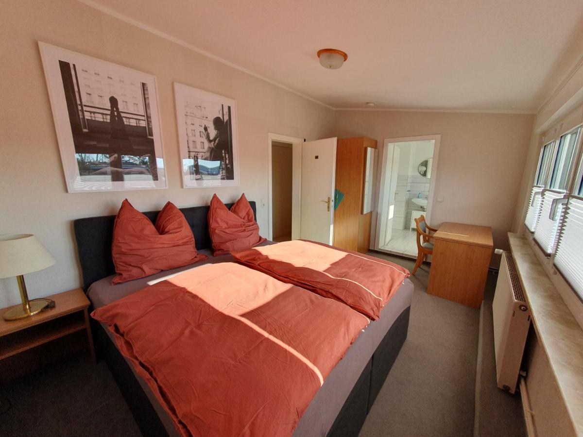 Neumuhler Hof: Spacious Family With Multiple Bathrooms And Free Parking Apartment Schwerin (Mecklenburg-Vorpommern)