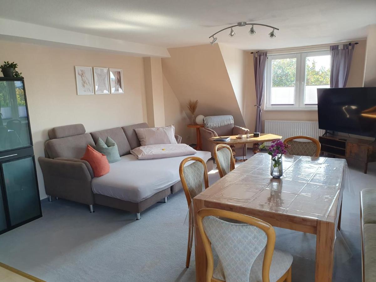 Apartment Neumuhler Hof: Spacious Family With Multiple Bathrooms And Free Parking *