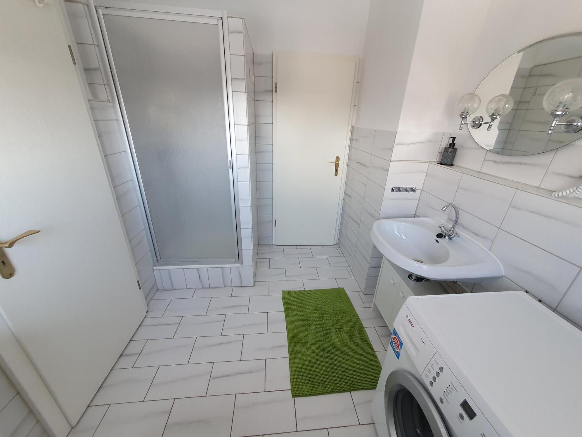 Apartment Neumuhler Hof: Spacious Family With Multiple Bathrooms And Free Parking