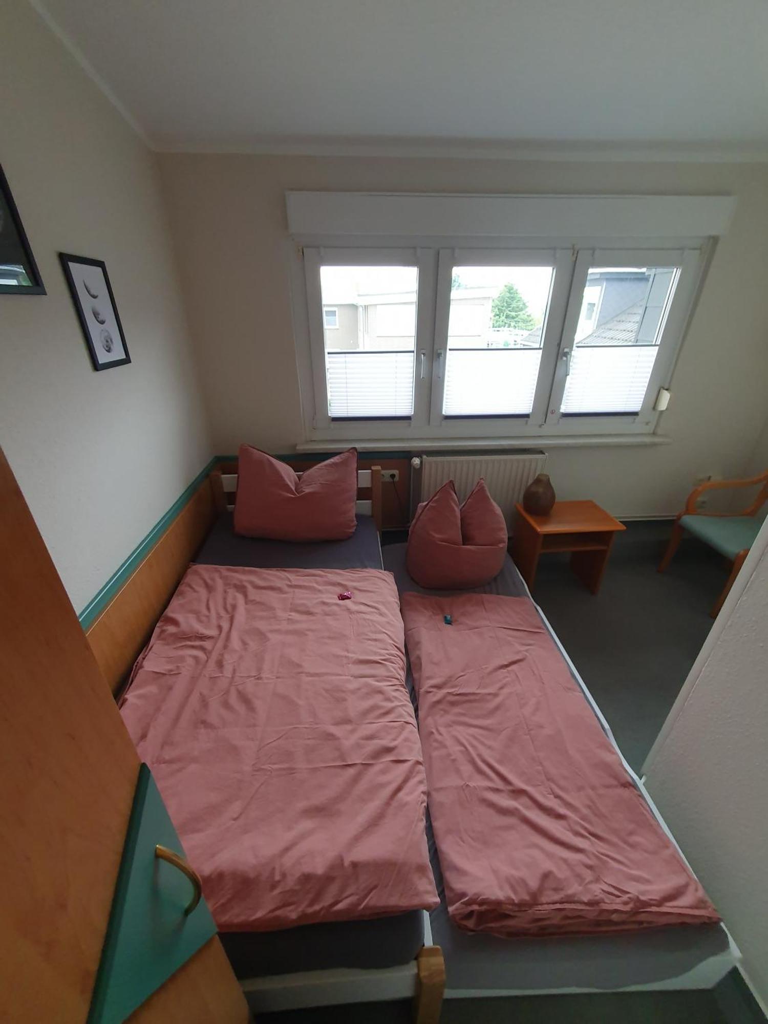 Apartment Neumuhler Hof: Spacious Family With Multiple Bathrooms And Free Parking *